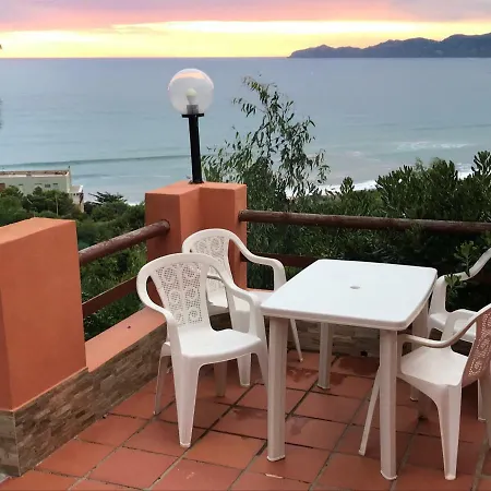 Feriehus Relax Villaggio Turas Magomadas